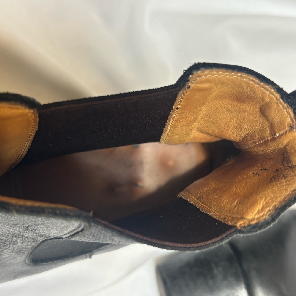 John fluevog black leather ankle boots size 10.5 low heel western minimalist - Picture 11 of 12